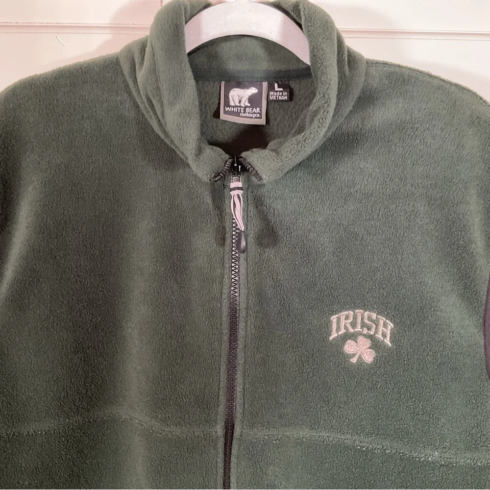 White Bear Clothing Company Men’s Green Fleece Vest. Size L - Picture 4 of 6